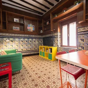 Auberge de jeunesse Arc House Only Adults, Séville